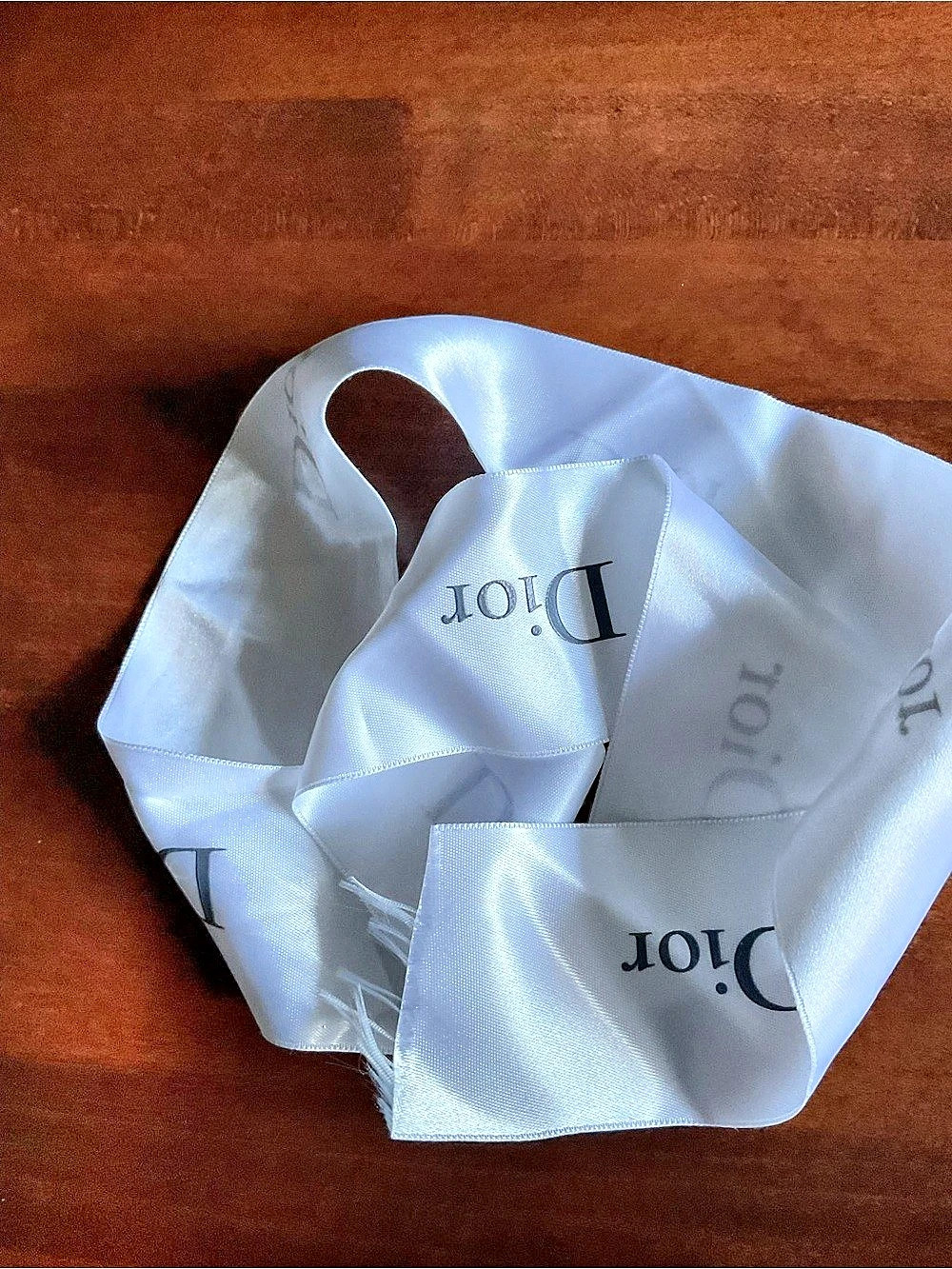 Dior Ribbon White - Picture 2 of 2